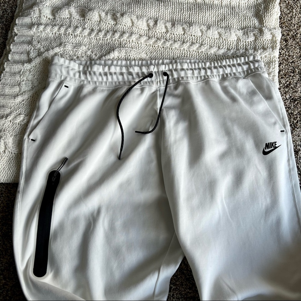 NIKE White Joggers Size 2x - Picture 3 of 4
